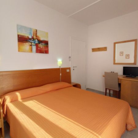 Piccolo Hotel Terracina Kültér fotó