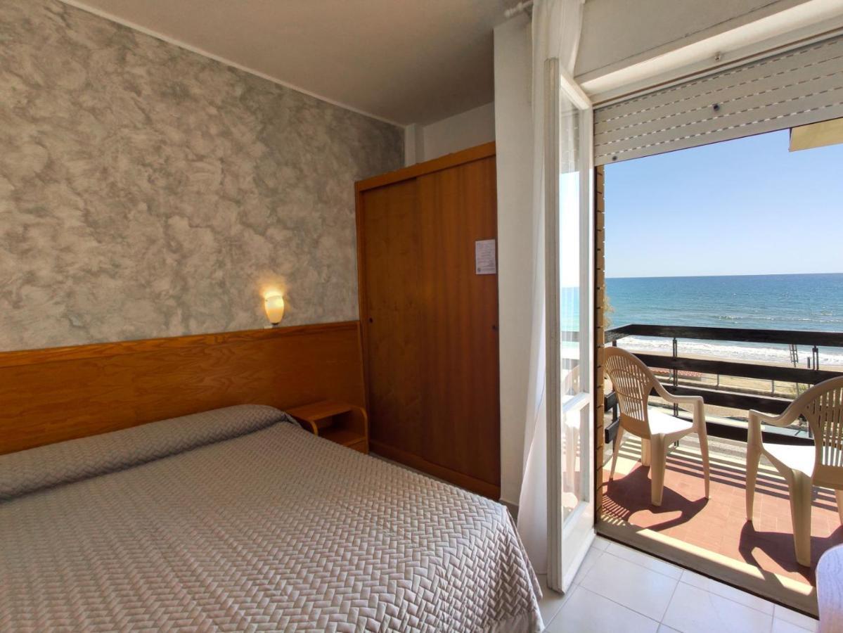 Piccolo Hotel Terracina Kültér fotó