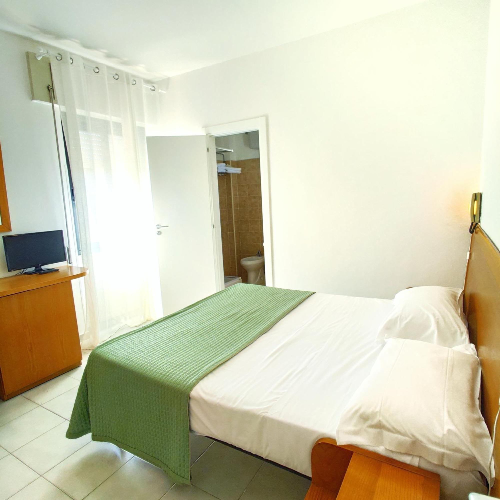 Piccolo Hotel Terracina Kültér fotó
