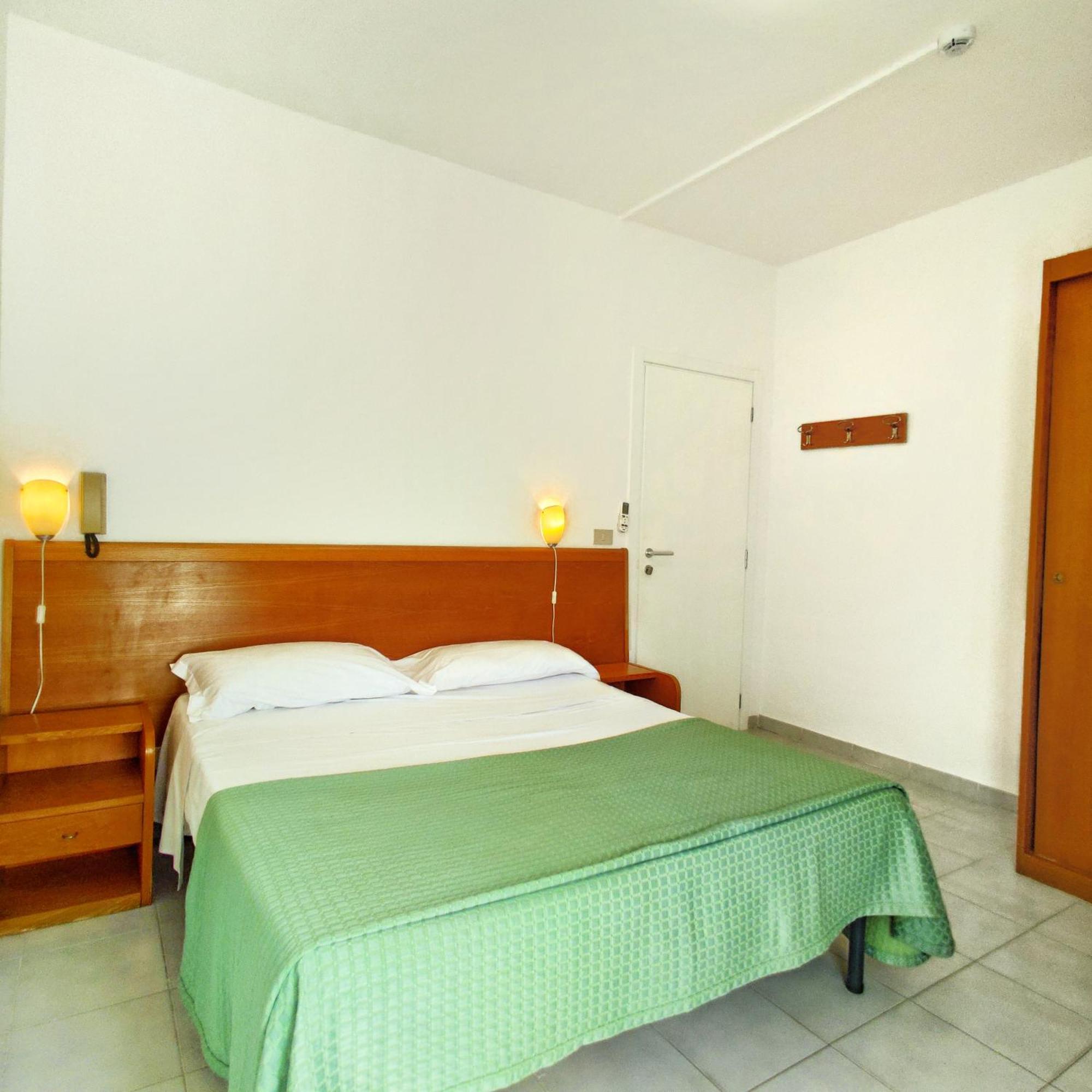 Piccolo Hotel Terracina Kültér fotó