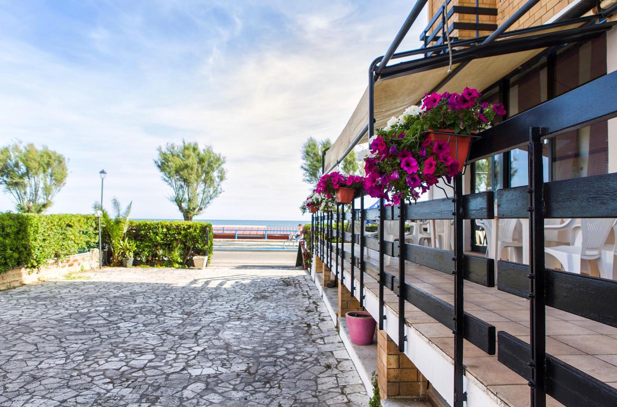 Piccolo Hotel Terracina Kültér fotó